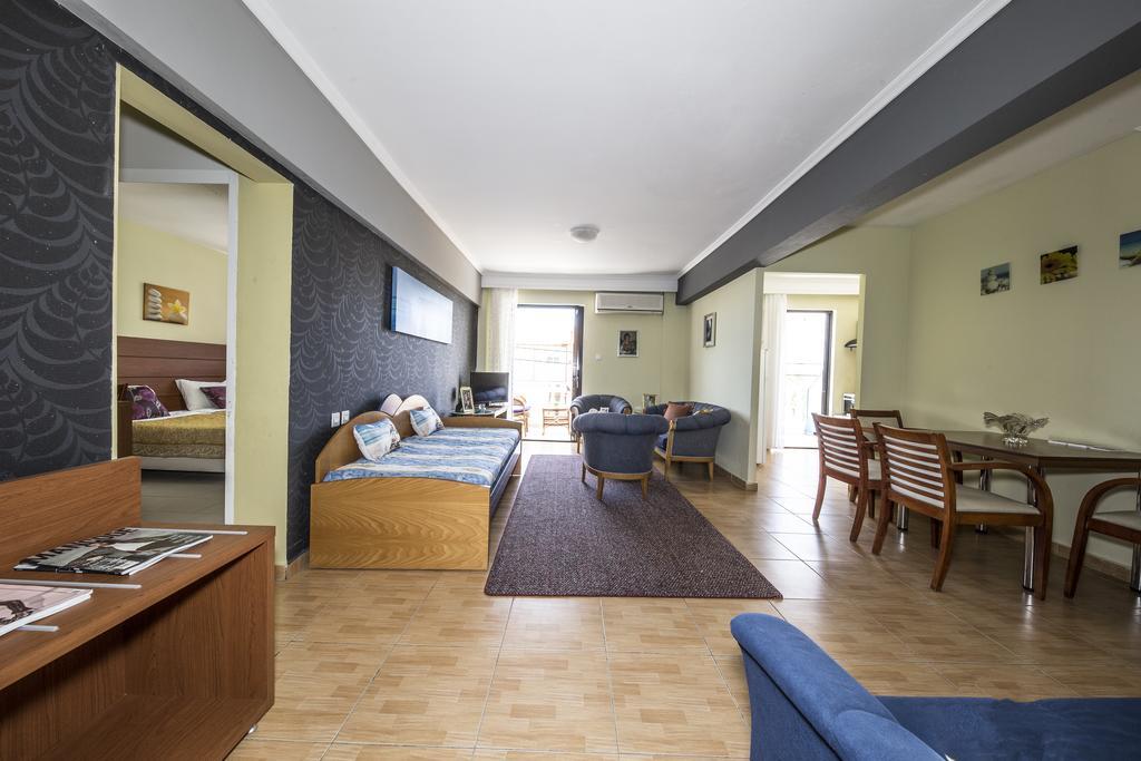 Park Apartment Παραλία Διονυσίου Εξωτερικό φωτογραφία