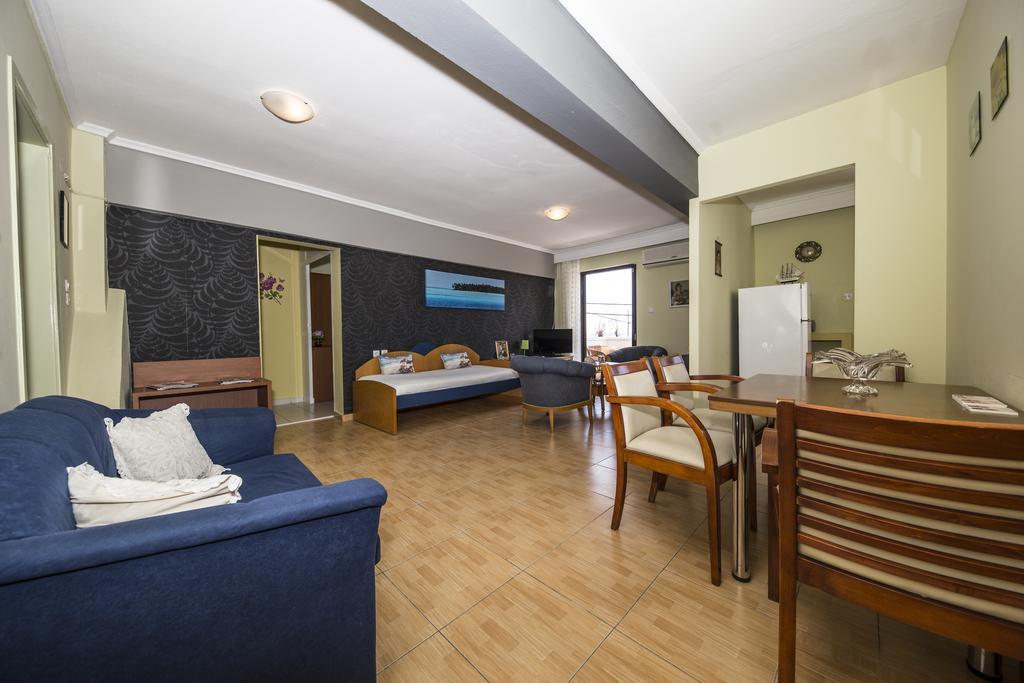 Park Apartment Παραλία Διονυσίου Εξωτερικό φωτογραφία